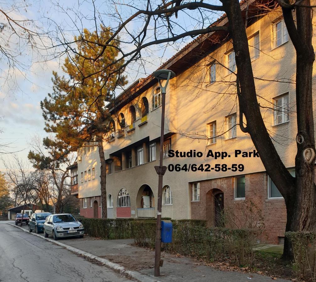 Apartman Park Jagodina-Studio U Centru Grada Exterior foto